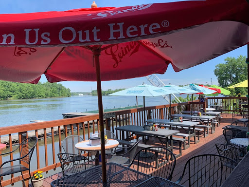 Kuchie's on the Water